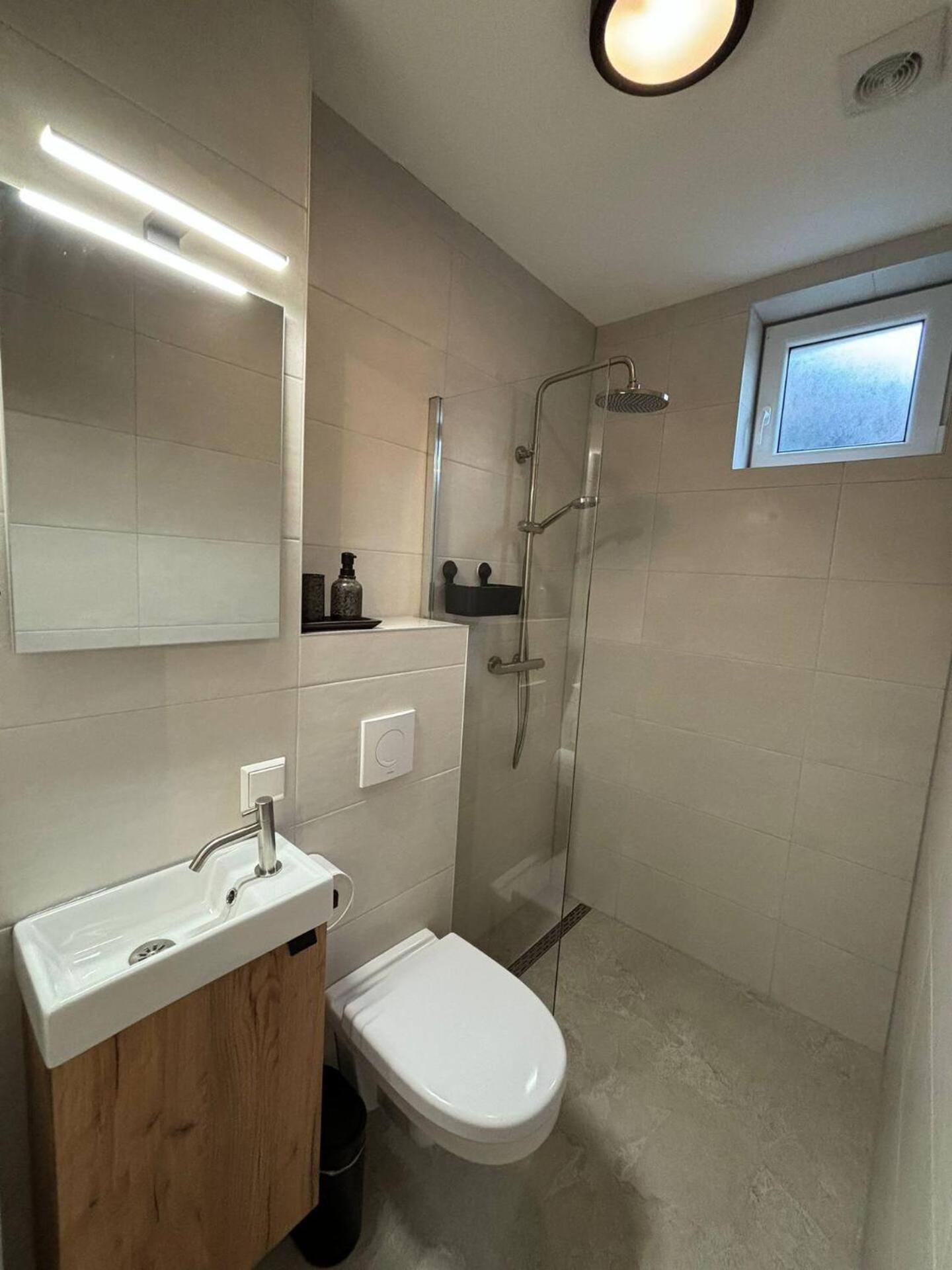 Bed And Breakfast Heerenveen Centrum Met Prive Sauna En Jacuzzi Exterior photo