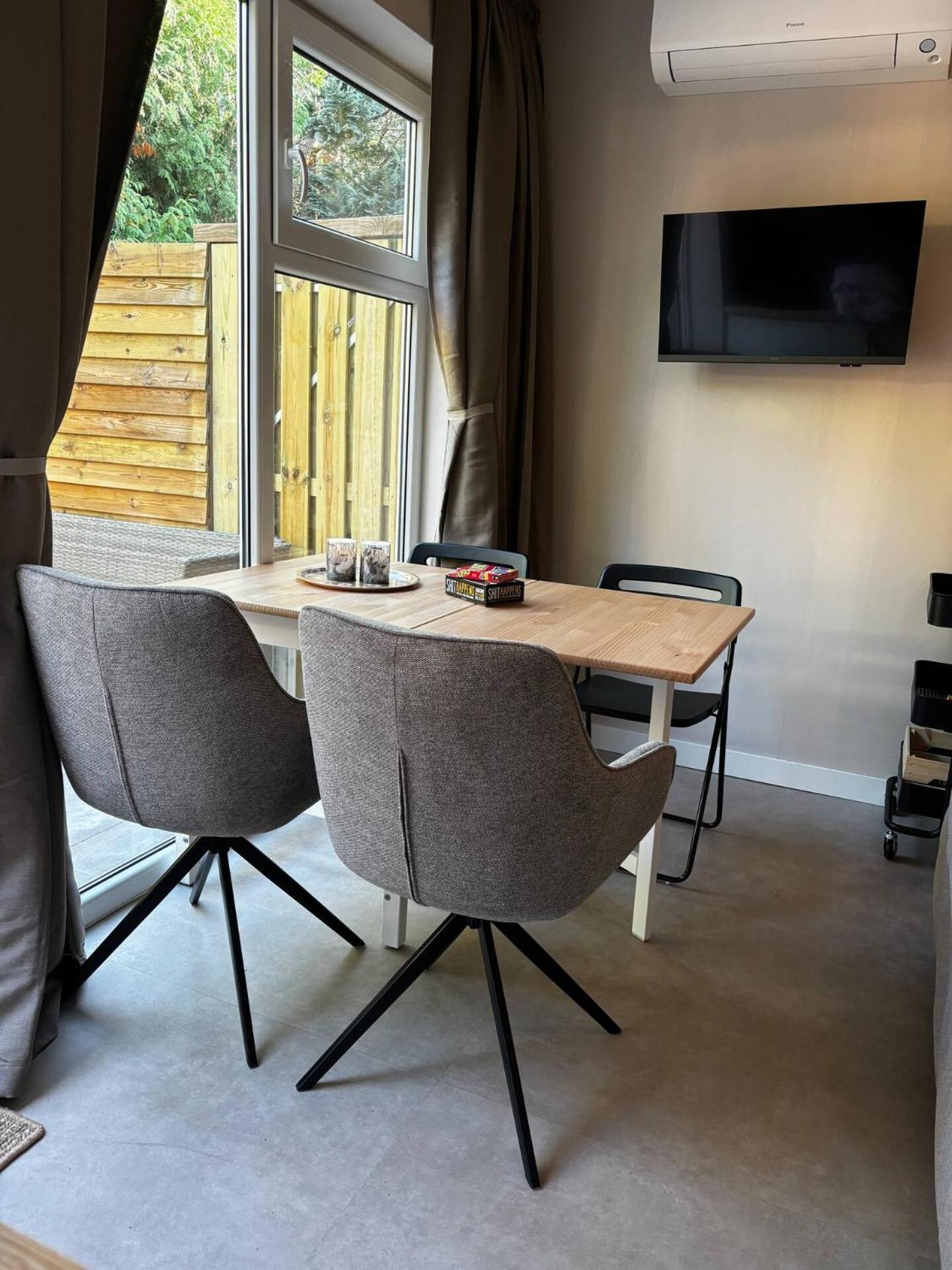 Bed And Breakfast Heerenveen Centrum Met Prive Sauna En Jacuzzi Exterior photo